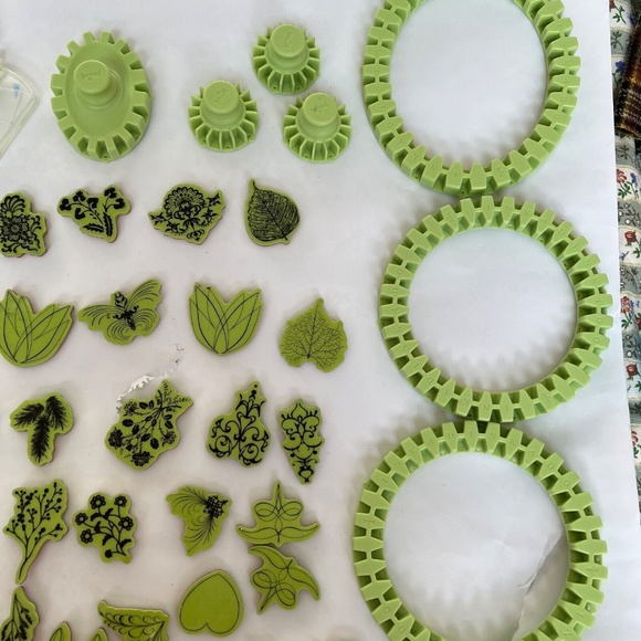 Inkadinkado Stamping Gear Set New and Used 40 Stamps 3 Circle Wheels 3 Blocks - Picture 2 of 13